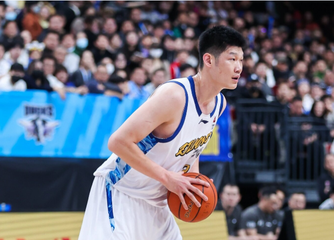 BB体育娱乐-巅峰对决广厦加时惜败浙江丢榜首 胡金秋29+12程帅澎27+7三分